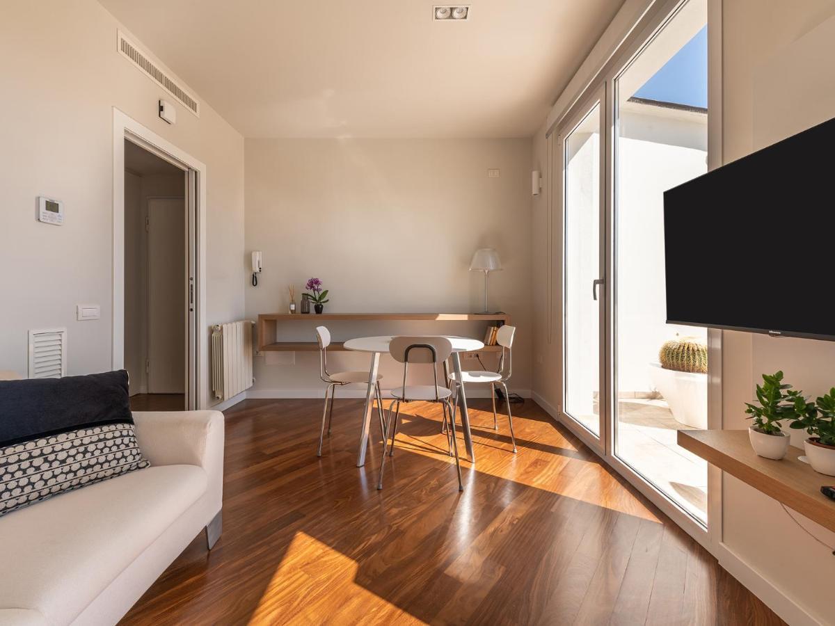 Penthouse Center Apartment Cagliari Exterior foto