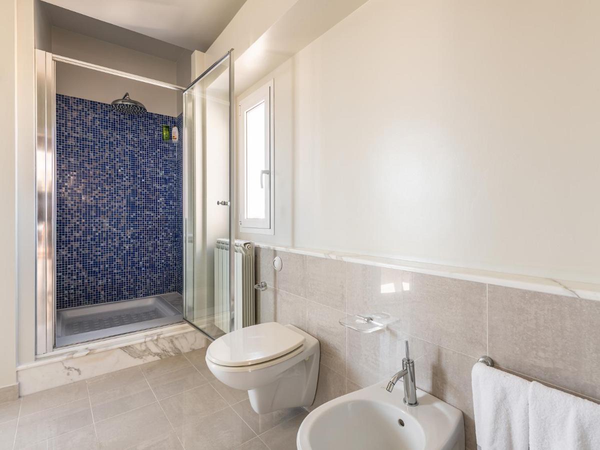 Penthouse Center Apartment Cagliari Exterior foto