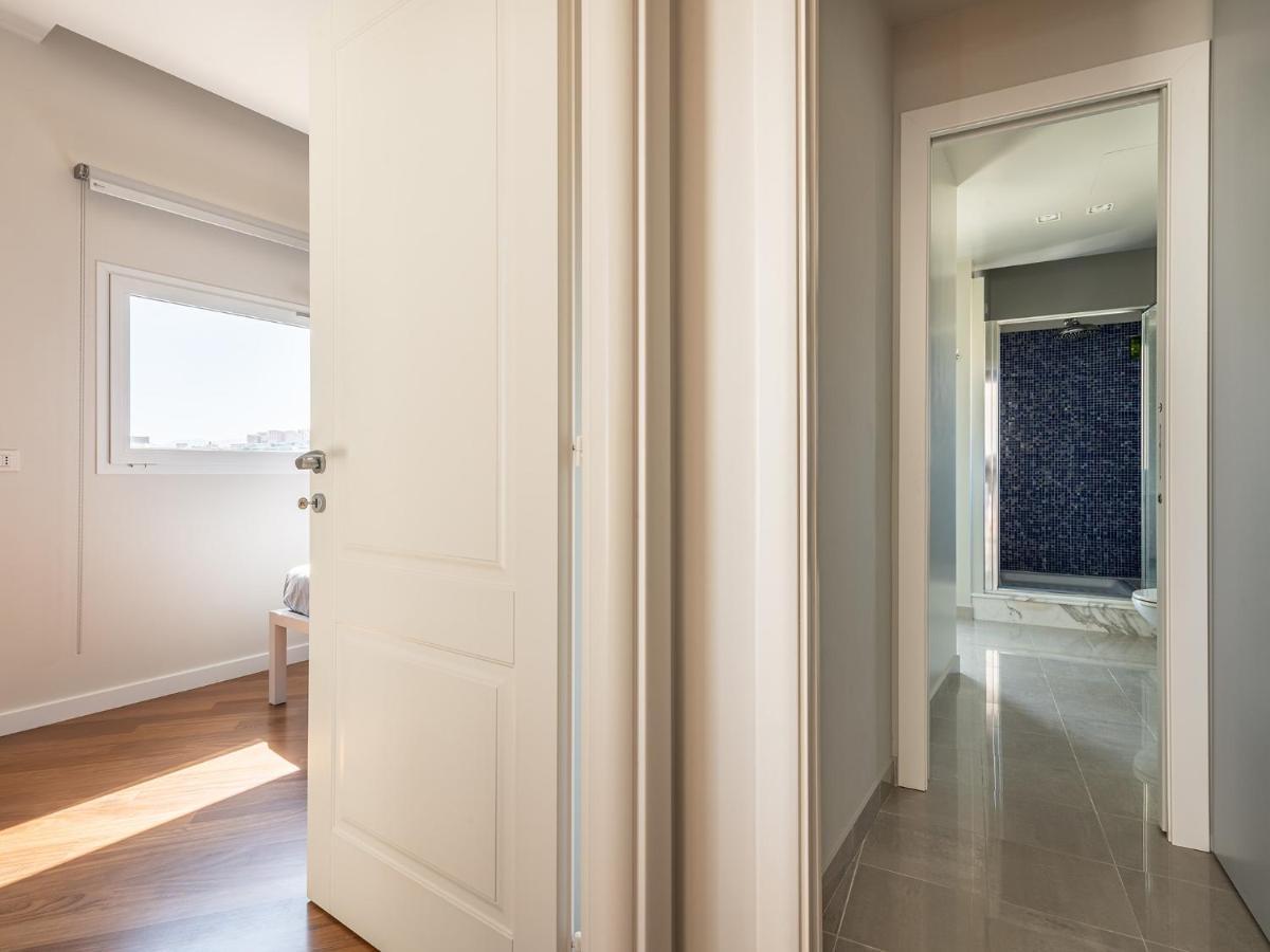 Penthouse Center Apartment Cagliari Exterior foto