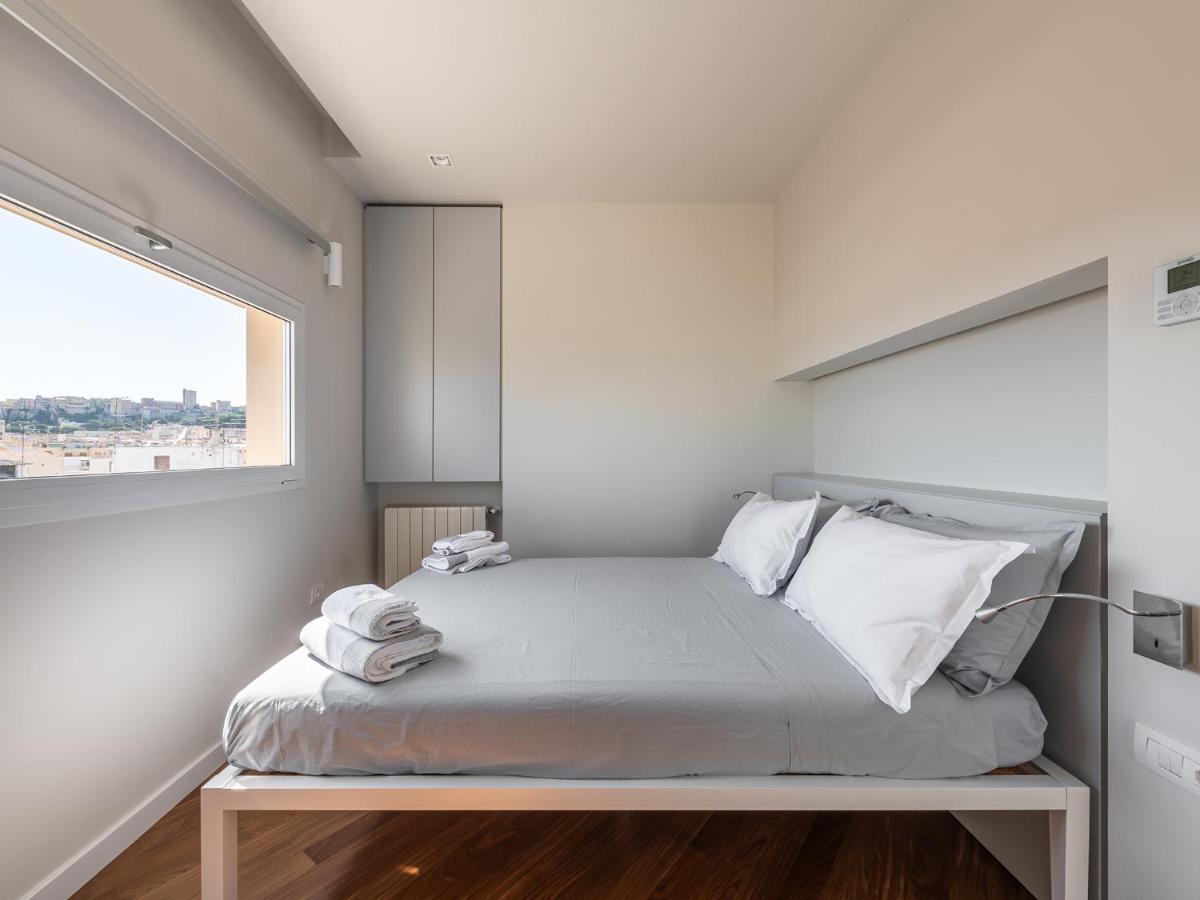 Penthouse Center Apartment Cagliari Exterior foto